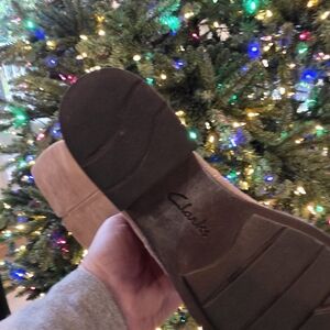 Clarks Tan Suede Ankle Boots.  Man Made Uppers. Womens Size 10